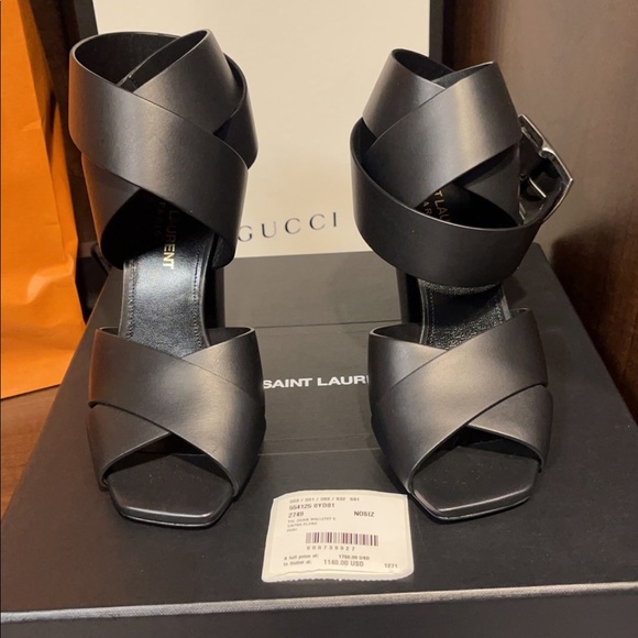 Saint Laurent YSL Valda buckle heels size 36 ( size 6) - Picture 3 of 10